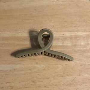Tan Hair Claw Clip
